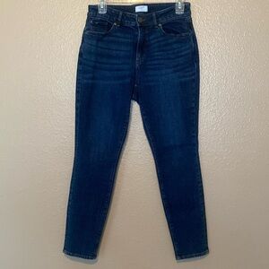 Loft Skinny jeans, size 8P. Dark wash, like new.